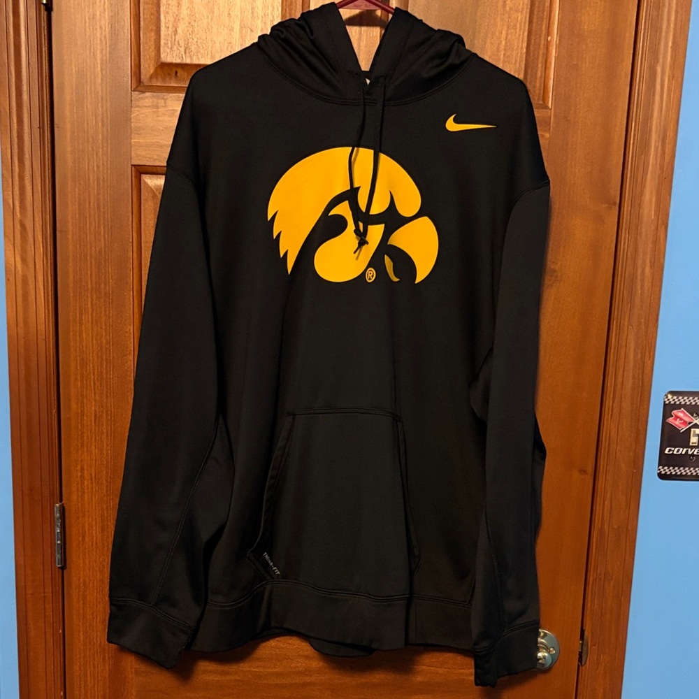 Nike Iowa Hawkeyes Club Hoodie